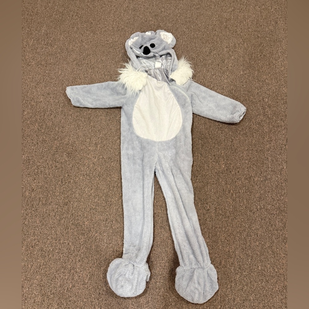 Adorable Koala Costume size 4/5!!! Perfect for Halloween!